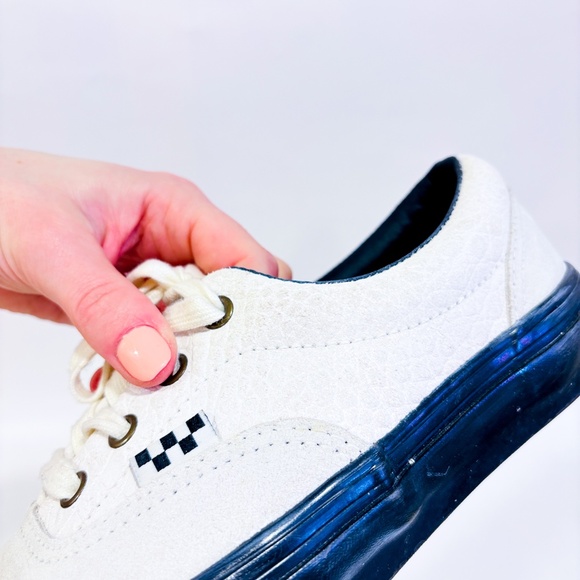 Vans White and Black Sneakers - Picture 10 of 10